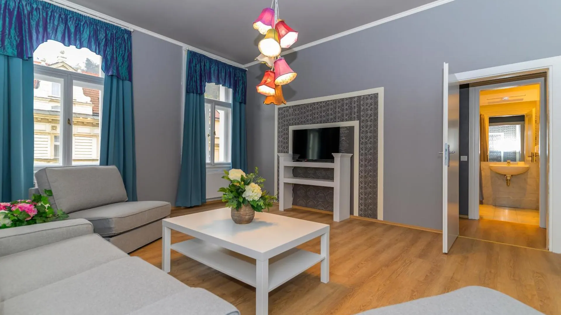 Апарт-отель Royal Prague City Apartments