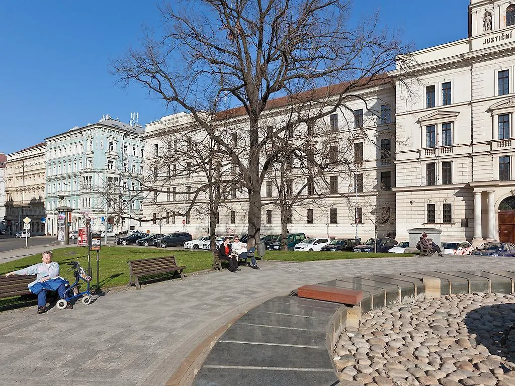 Royal Prague City Apartments Чехия