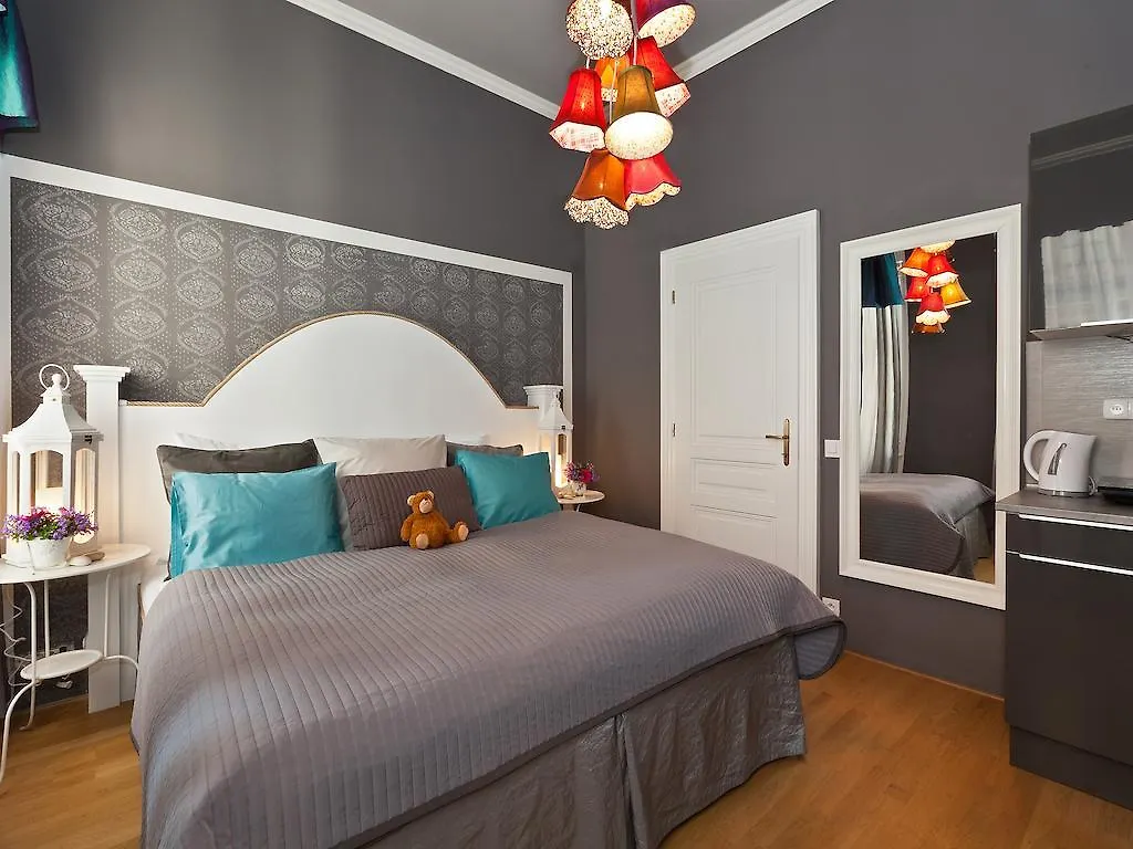 Royal Prague City Apartments Апарт-отель