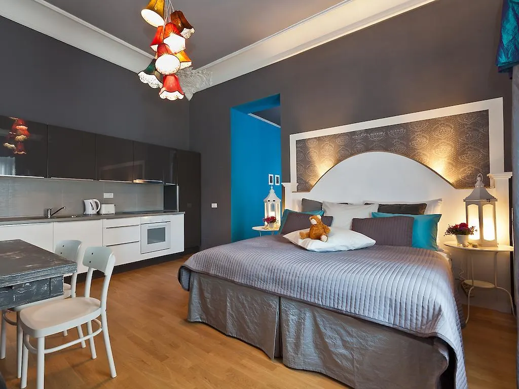 Royal Prague City Apartments 4*,